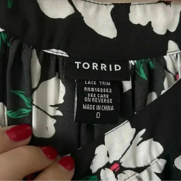Torrid Floral Chiffon Hi-Lo Tank Top 0/L - Picture 7 of 7